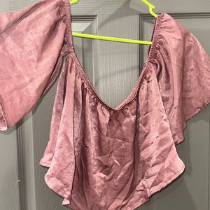 off the shoulder rose gold crop top! fits like a S/M Windsor brand!